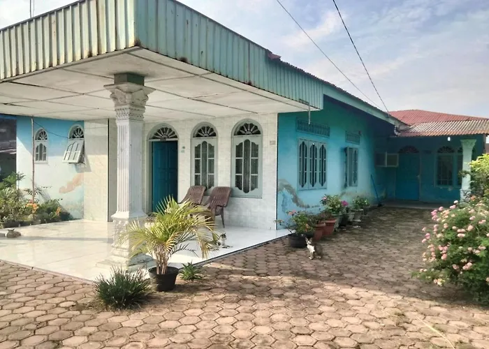 Spot On 93104 Barak Tambunan Nearbelawan Port