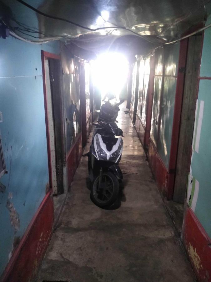 Hotel Spot On 93104 Barak Tambunan Nearbelawan Port