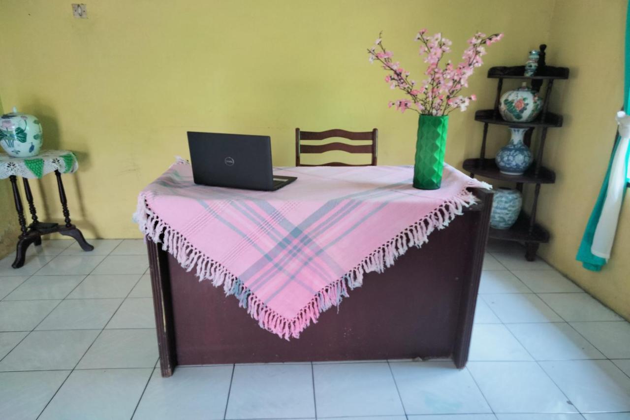 Spot On 93104 Barak Tambunan Nearbelawan Port Medan